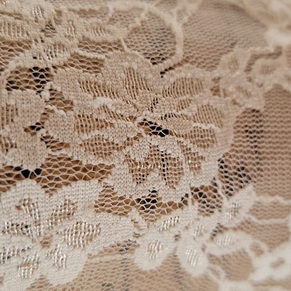 Lilypad Lace Blouse - Picture 3 of 5